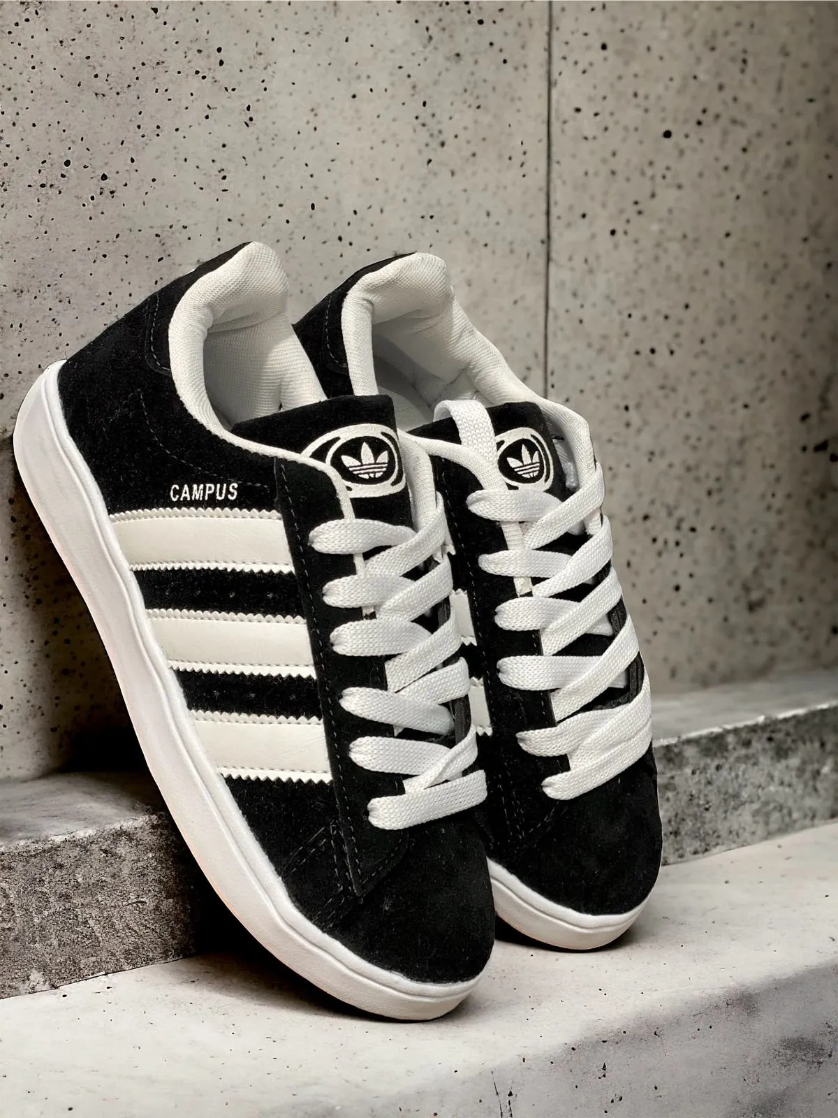 Imagem do Tênis Adidas Campos